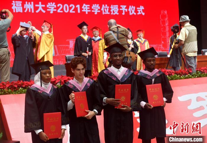 大学毕业证一般几月份发